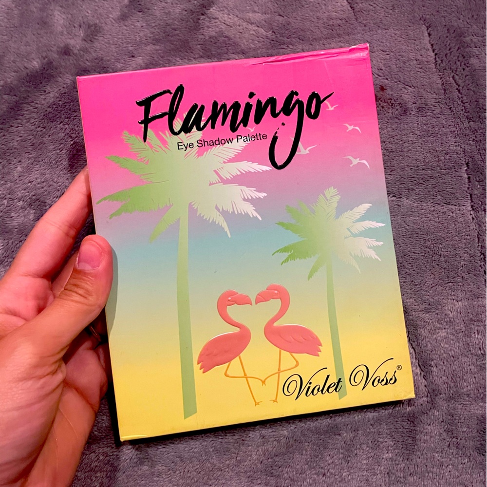 Violet Voss flamingo eyeshadow palette